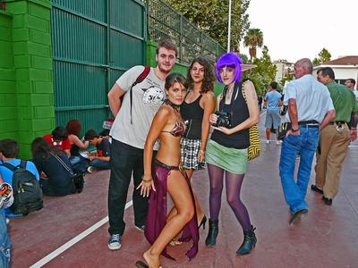 Me with some friends :33